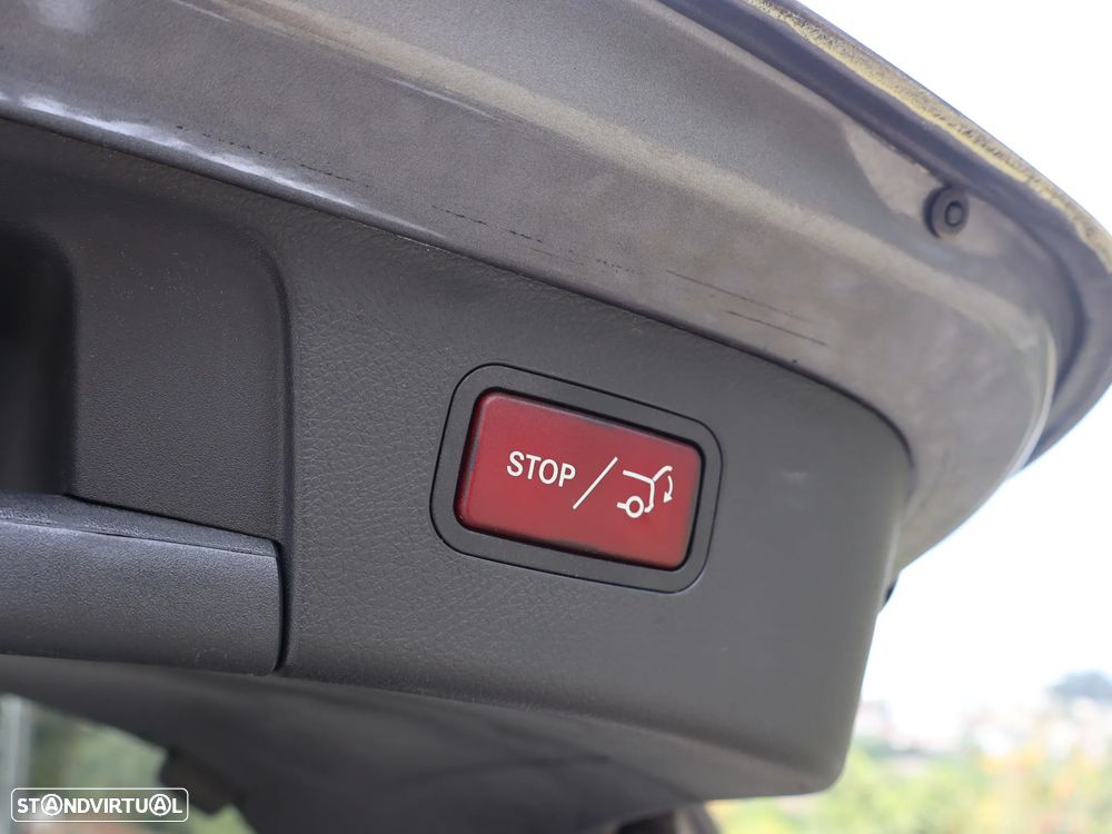 Mercedes-Benz GLA 180 d AMG Line - 30