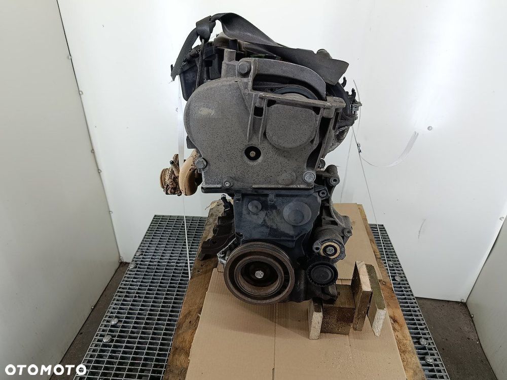 SILNIK RENAULT MEGANE II K4MT760 1.6 16V - 4