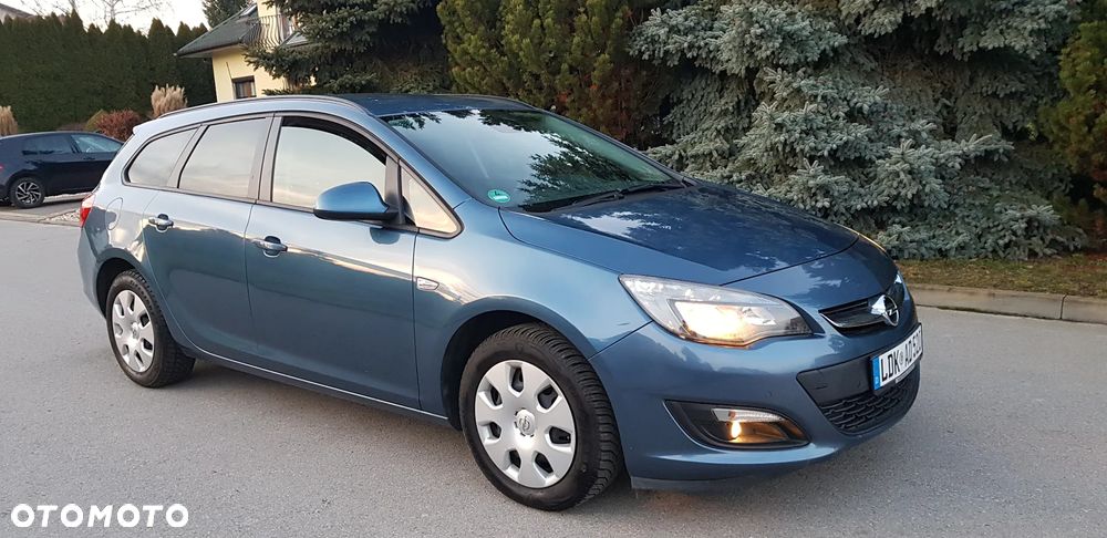 Opel Astra 1.4 Turbo Exklusiv - 10