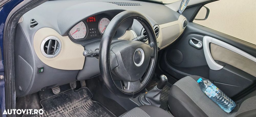 Dacia Logan 1.6 16V Laureate - 6