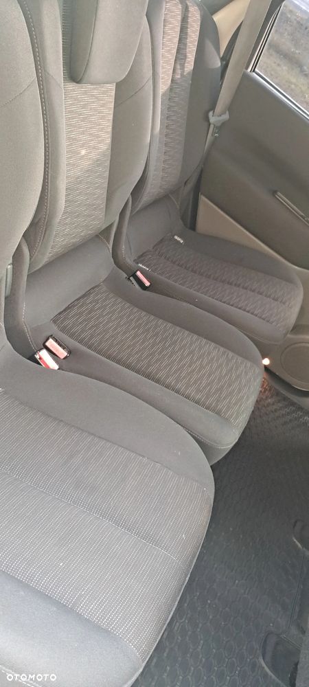 Renault Grand Scenic - 11