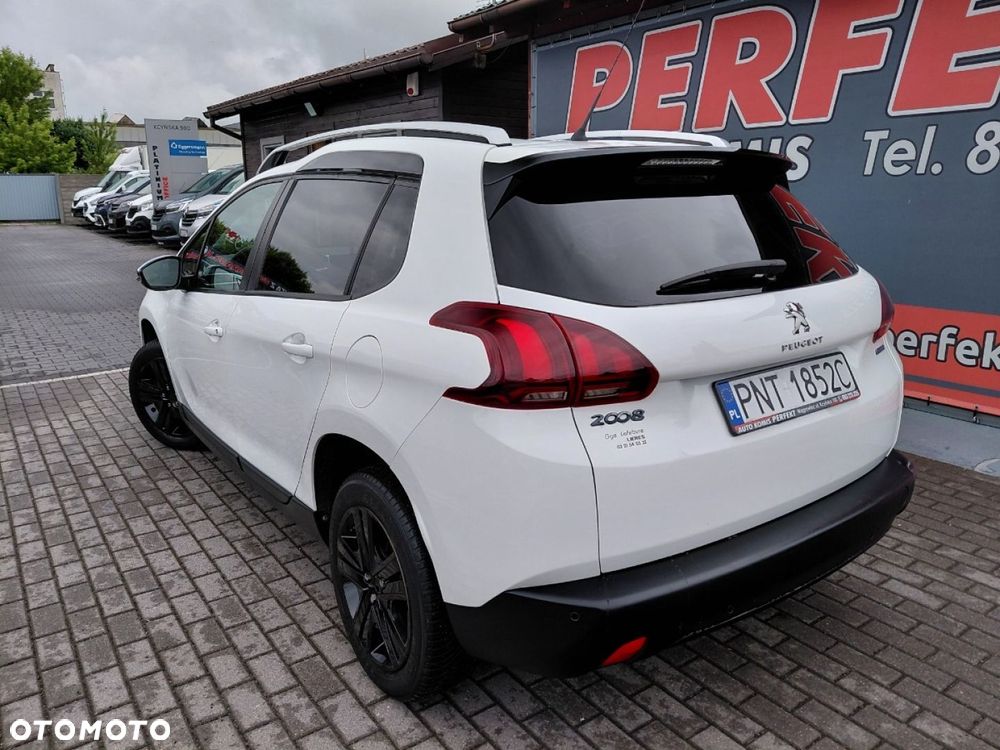 Peugeot 2008 - 6