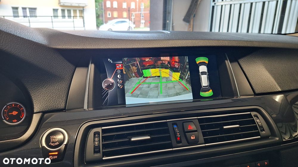 BMW Seria 5 518d - 23