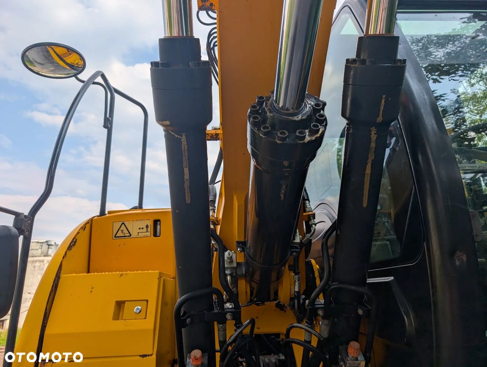 JCB Js145w - 10