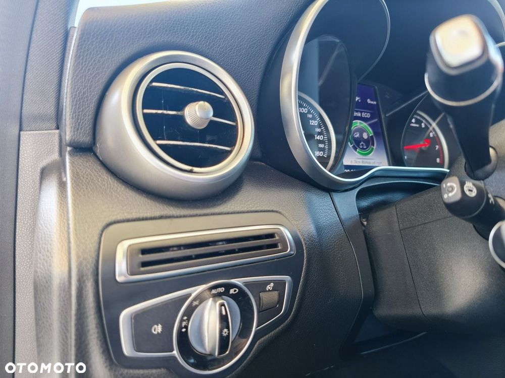 Mercedes-Benz Klasa C 300 7G-TRONIC Avantgarde - 24
