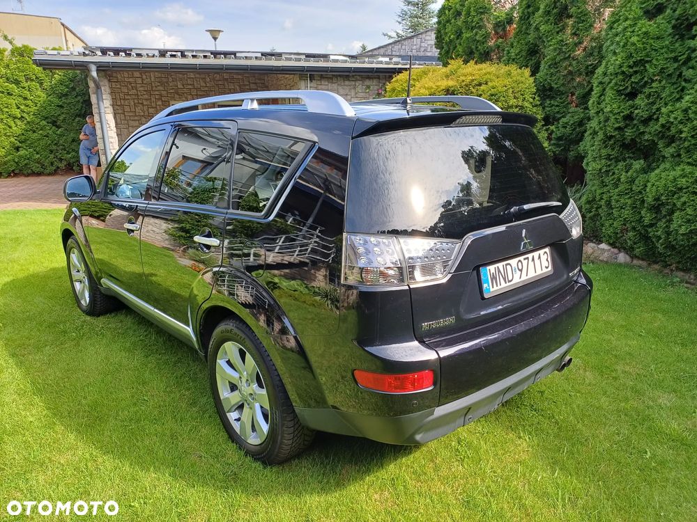Mitsubishi Outlander 2.0 DID Intense + - 5