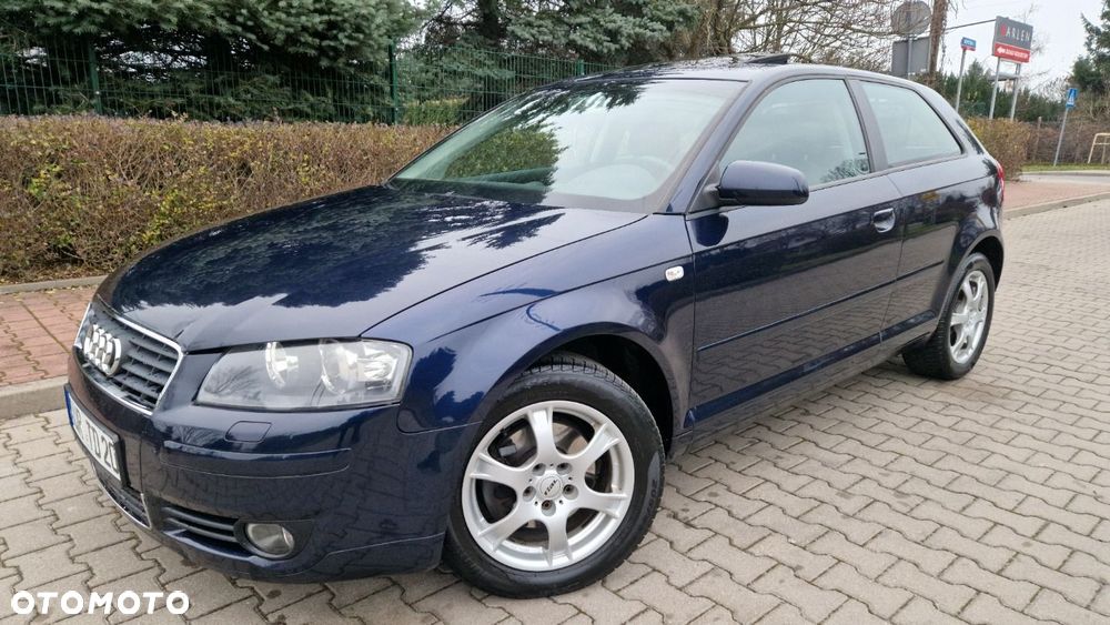 Audi A3 3-drzwiowe 2.0 FSI Attraction - 1