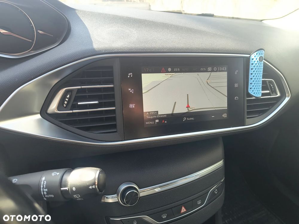 Peugeot 308 BlueHDi FAP 130 EAT6 Stop & Start Allure - 21