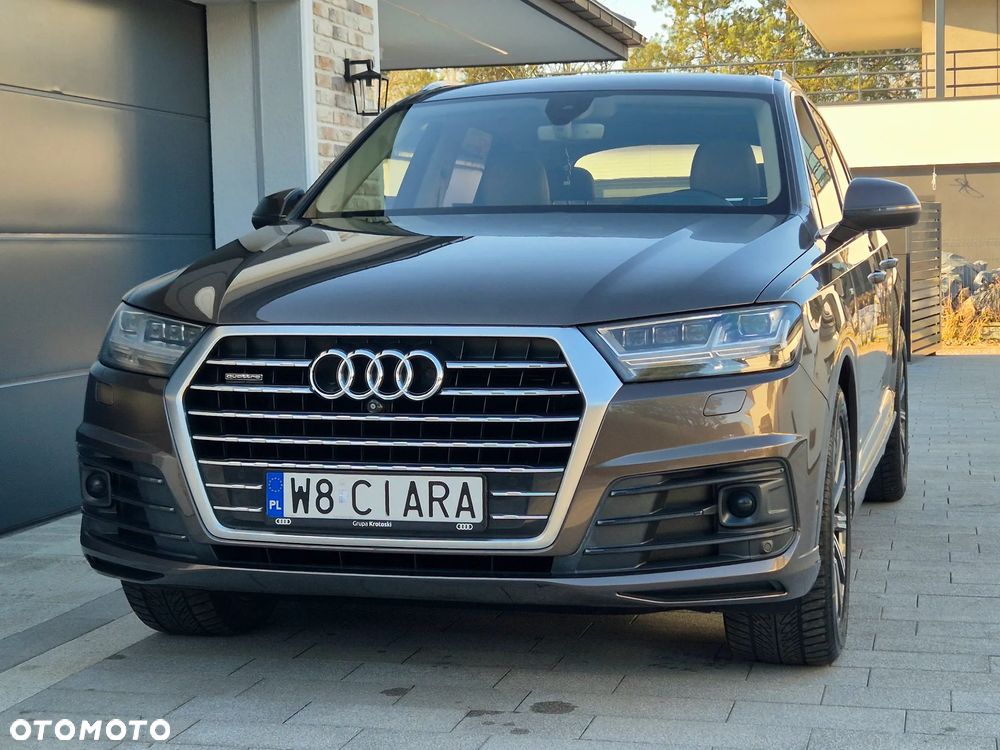 Audi Q7 - 8