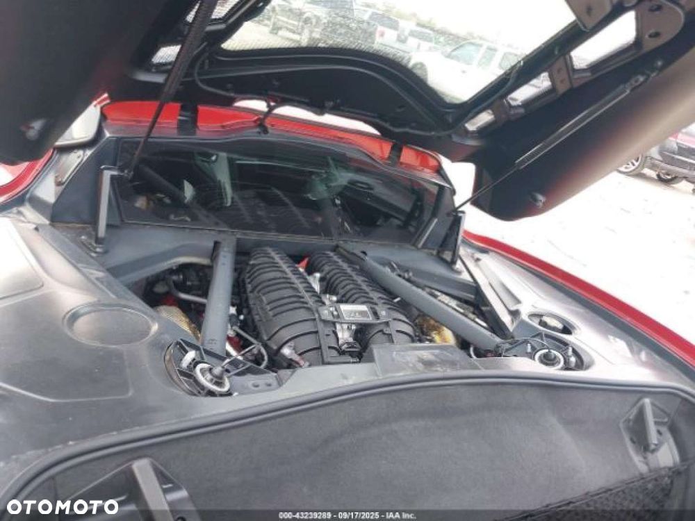 Chevrolet Corvette - 6