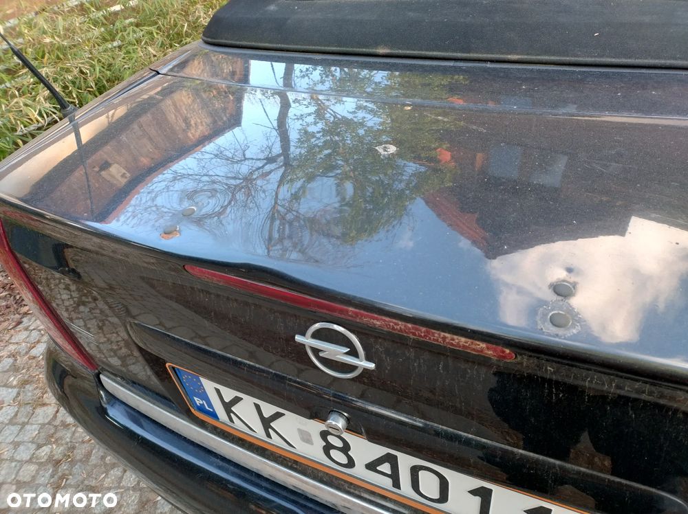 Opel Astra 1.6 16V - 10