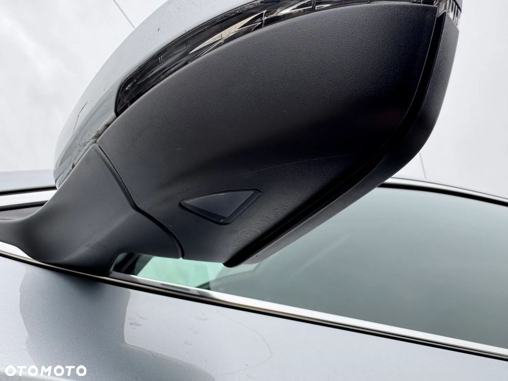 Skoda Superb 2.0 TDI DSG Ambition - 11