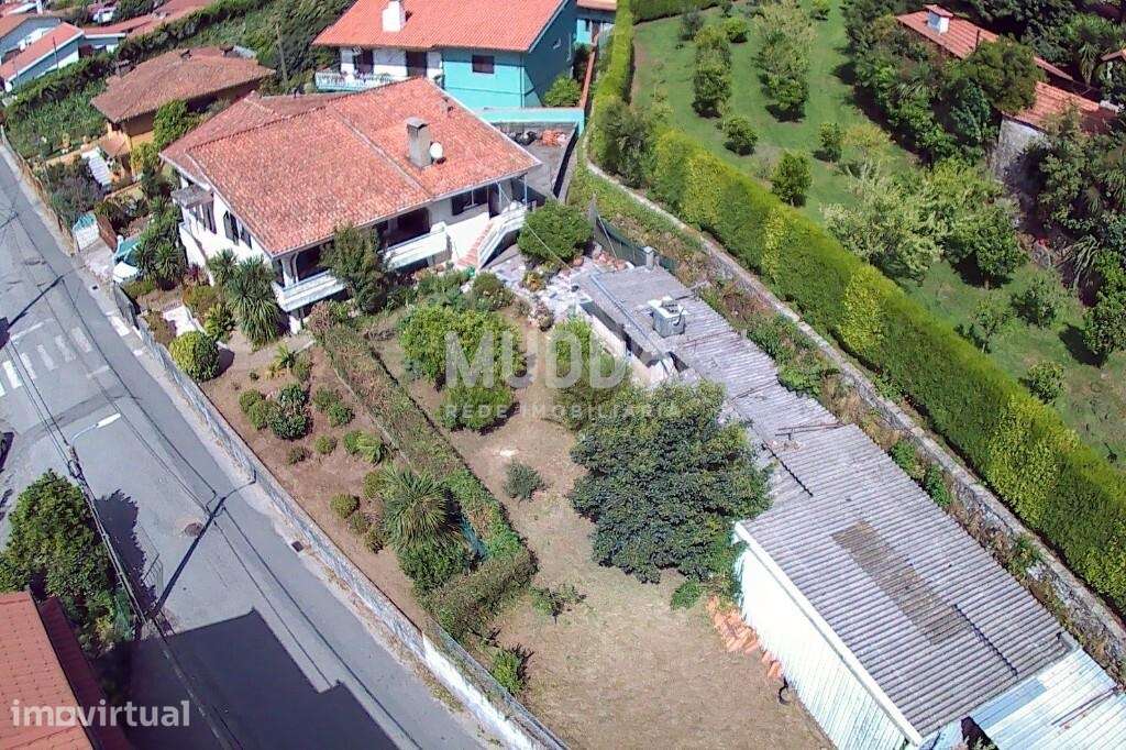 Moradia BI-FAMILIAR com amplas varandas - Grande imagem: 3/47
