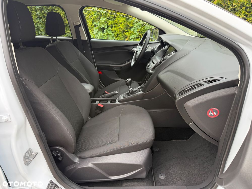 Ford Focus 1.0 EcoBoost Trend - 12