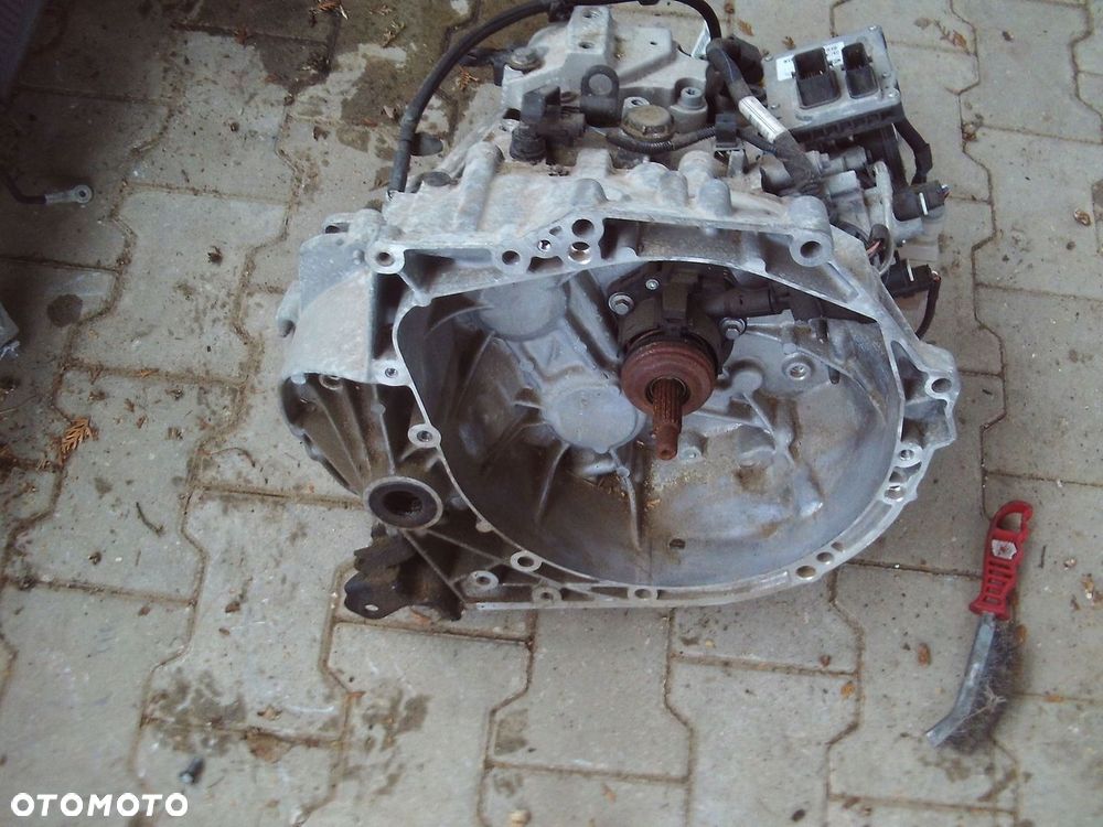 SKRZYNIA BIEGÓW PEUGEOT CITROEN 20DR20 - 2