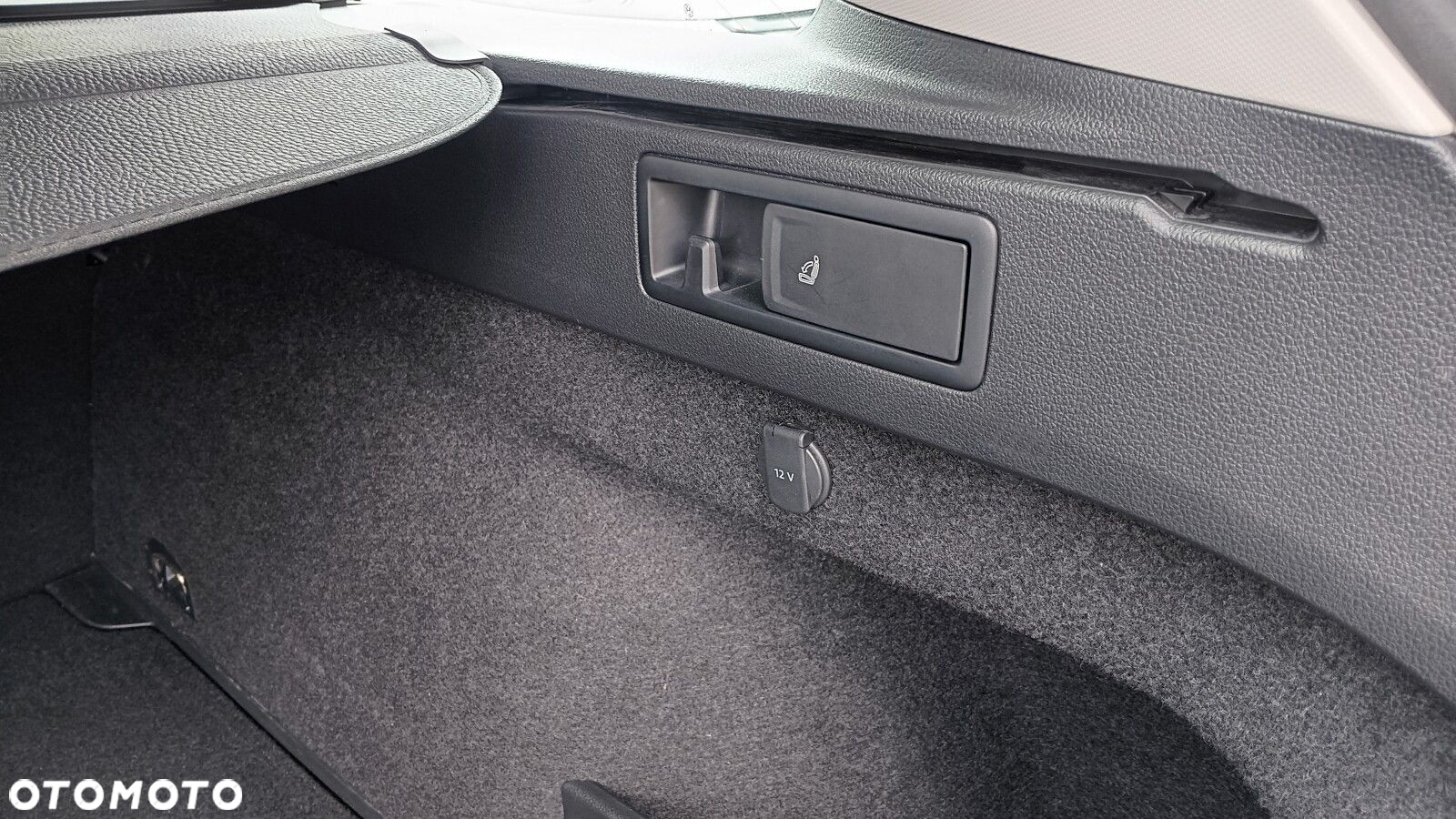 Volkswagen Passat 2.0 TSI Business DSG - 34