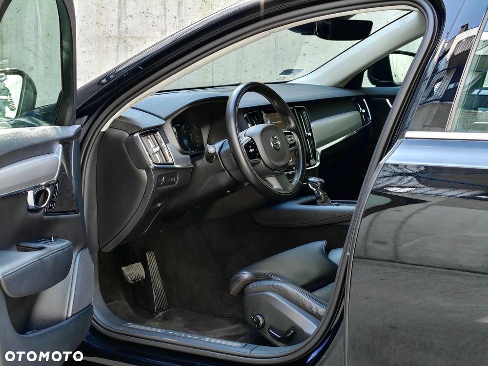 Volvo S90 D4 Momentum Pro - 15