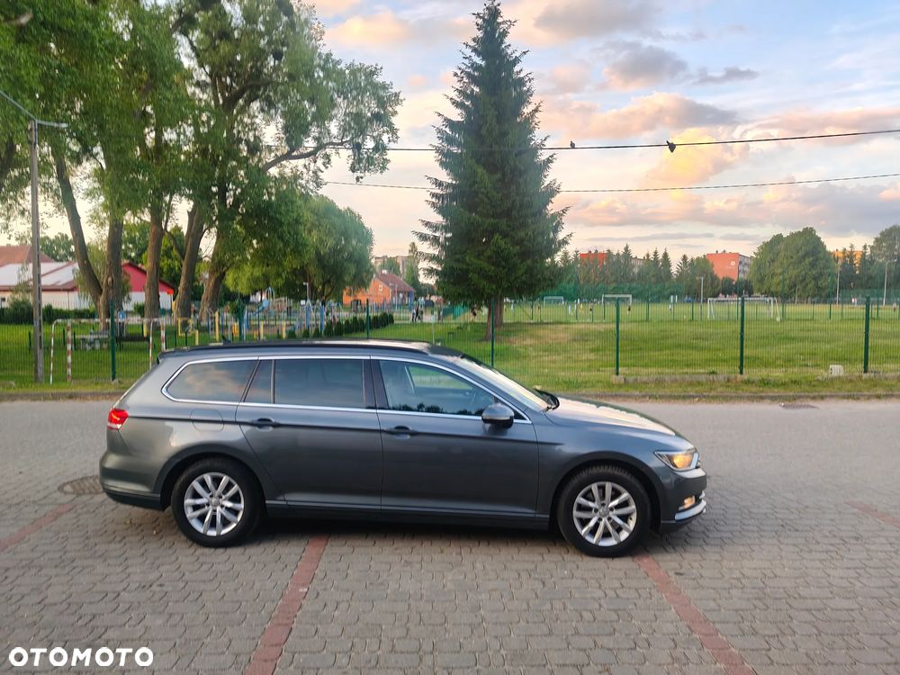 Volkswagen Passat 2.0 TDI (BlueMotion Technology) Comfortline - 26