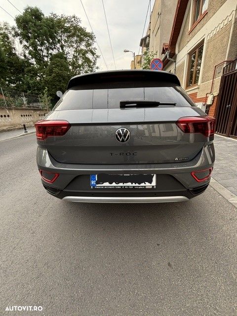 Volkswagen T-Roc - 10