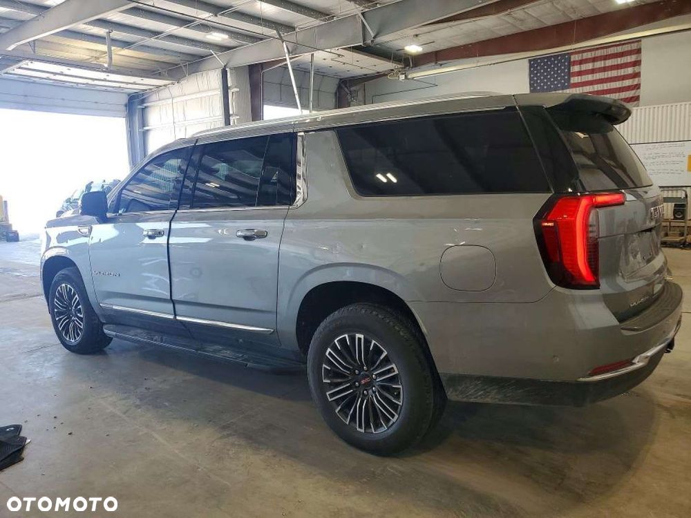 GMC Yukon - 3