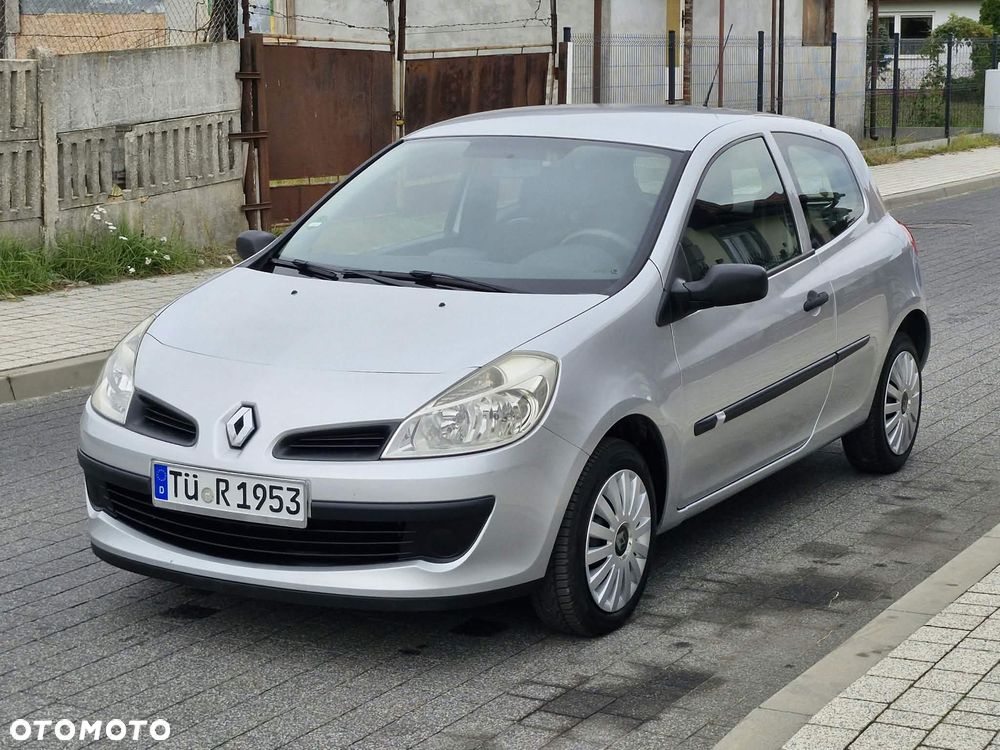 Renault Clio 1.2 16V Authentique - 3