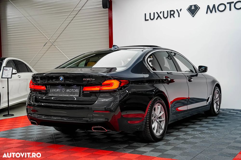 BMW Seria 5 530e xDrive Aut. - 10