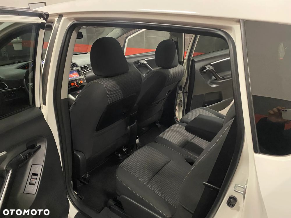 Toyota Verso 1.6 5-Sitzer - 18