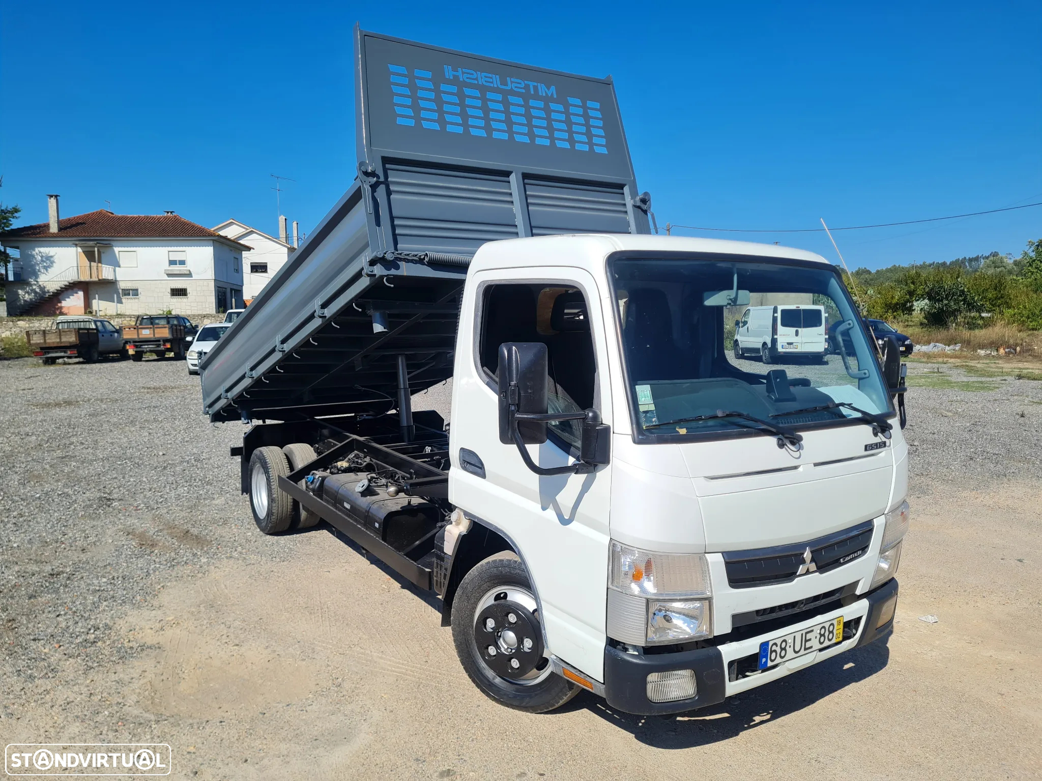 Mitsubishi Canter Fuso 6S15 Tribasculante - 2