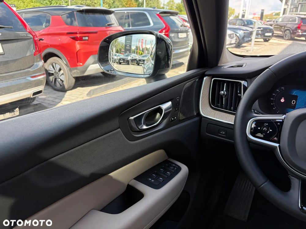 Volvo XC 60 B5 B AWD Plus Dark - 13