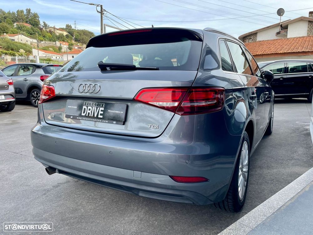 Audi A3 Sportback 1.6 TDI Design - 4