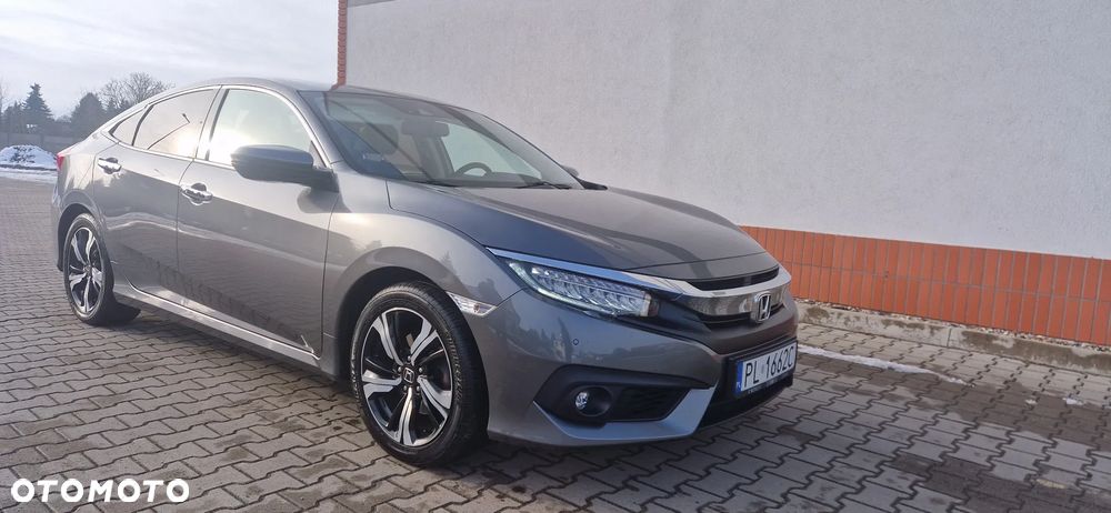Honda Civic 1.5 i-VTEC Turbo CVT Executive - 3