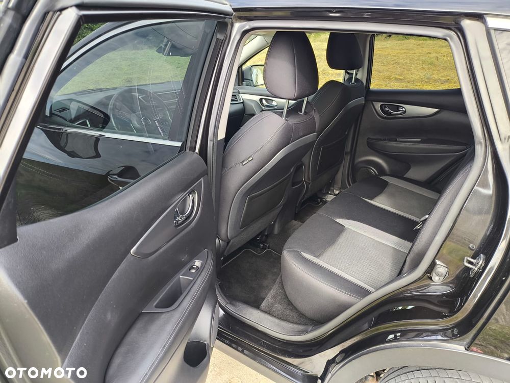 Nissan Qashqai 1.3 DIG-T N-Connecta - 17