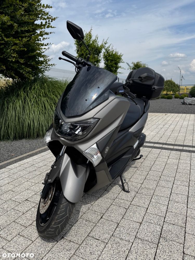 Yamaha NMAX - 4