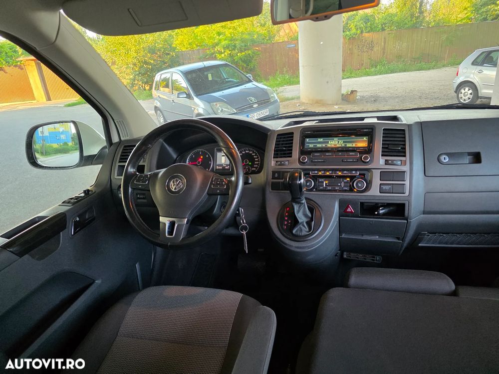 Volkswagen Caravelle - 30