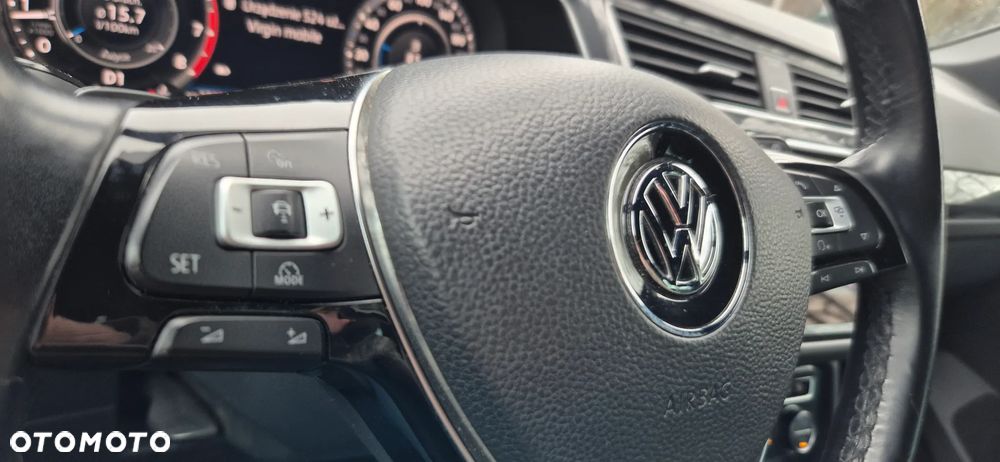 Volkswagen Tiguan - 16