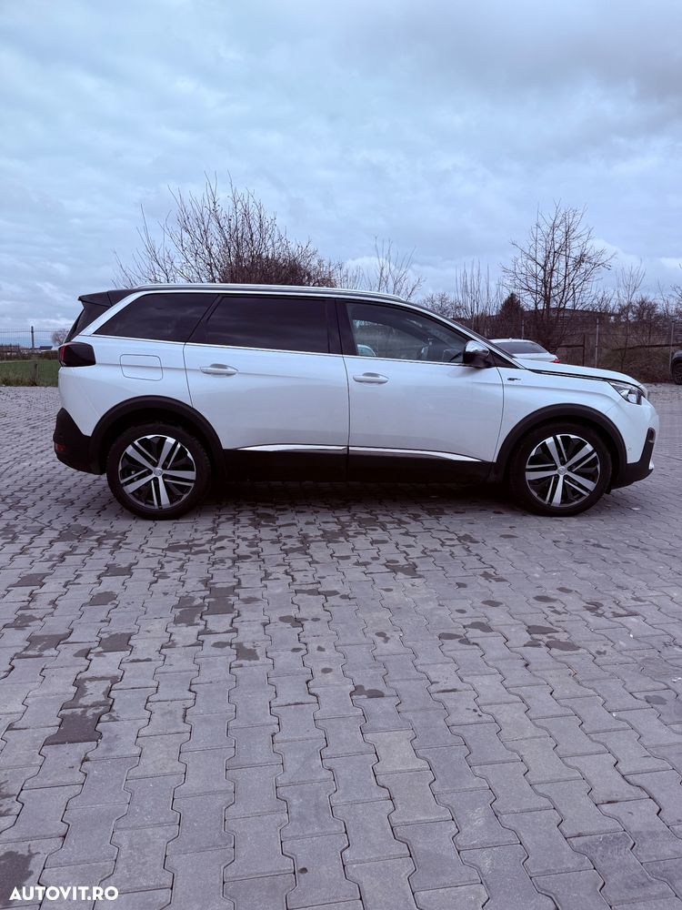 Peugeot 5008 - 3