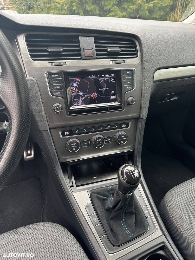 Volkswagen Golf 2.0 TDI DPF BMT Comfortline - 12