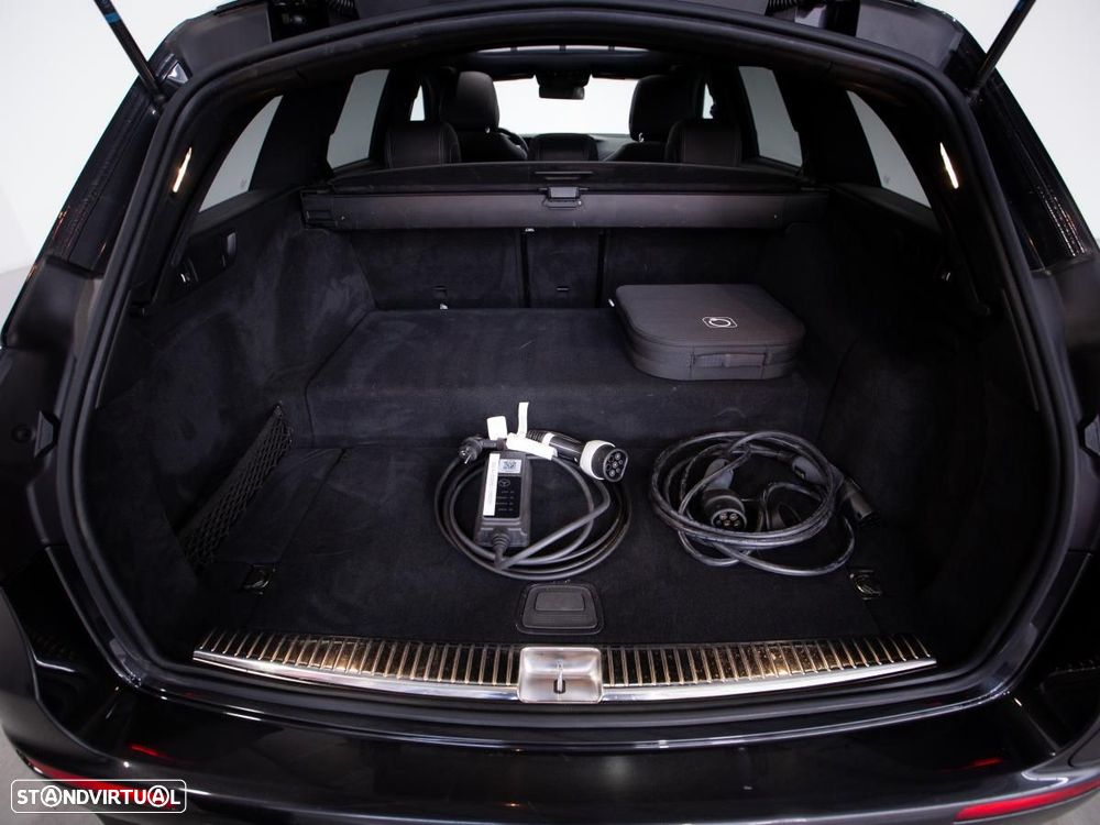 Mercedes-Benz E 300 de 9G-TRONIC AMG Line - 14