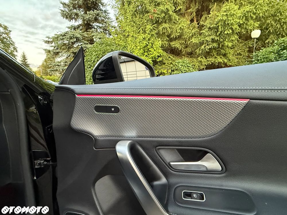 Mercedes-Benz CLA 220 d AMG Line 8G-DCT - 8