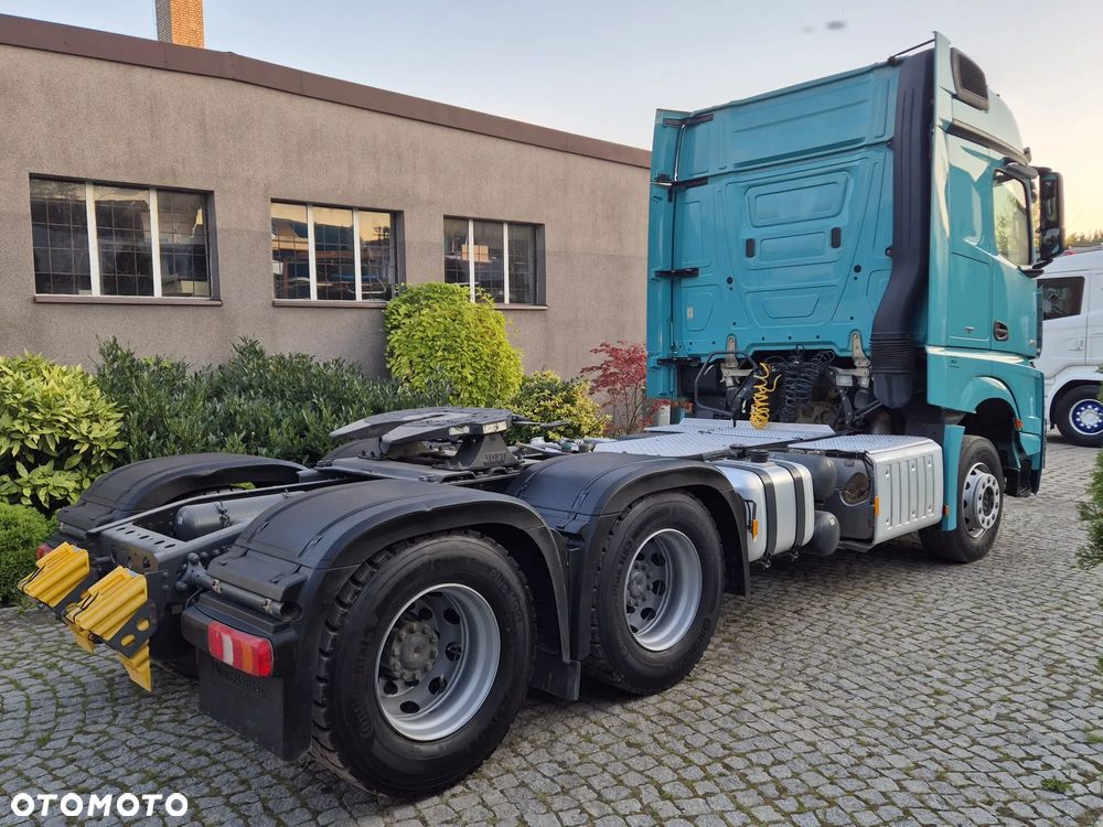 Mercedes-Benz AROCS - 6