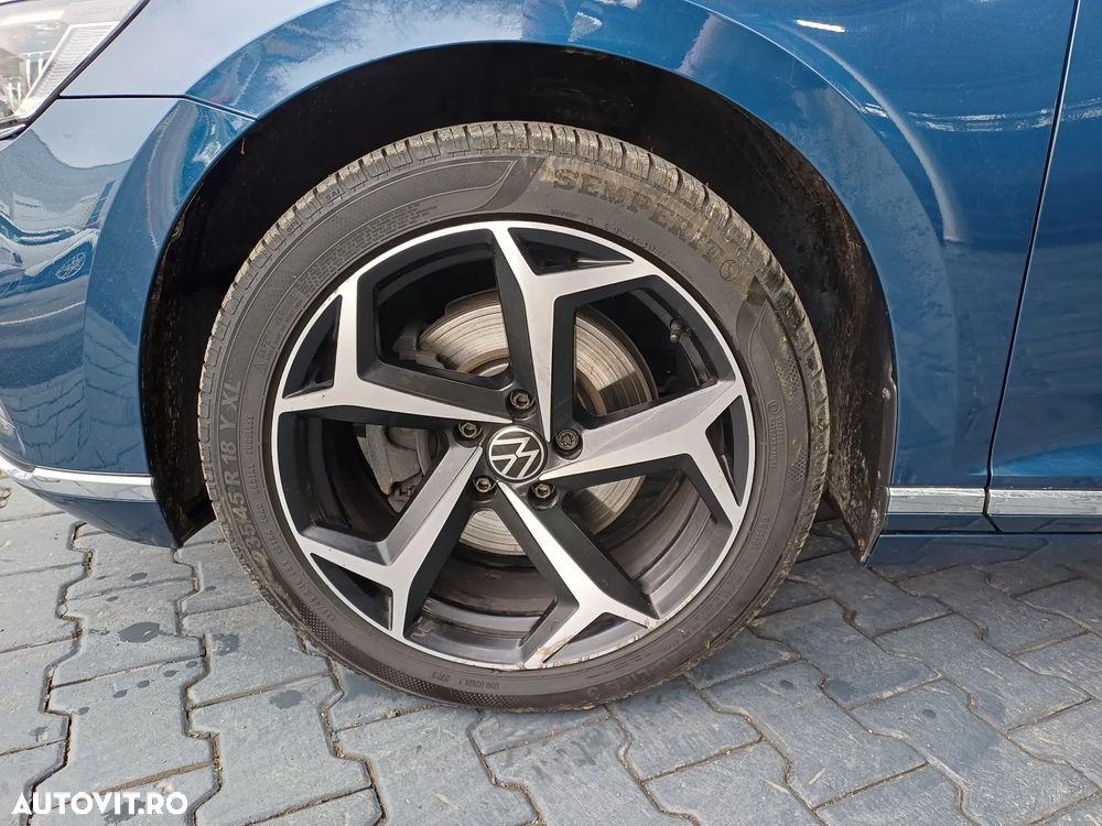 Volkswagen Passat 2.0 TDI SCR DSG Elegance - 4