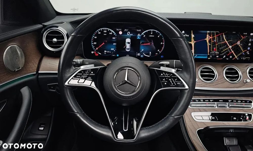 Mercedes-Benz Klasa E 220 d 4Matic 9G-TRONIC Exclusive - 18