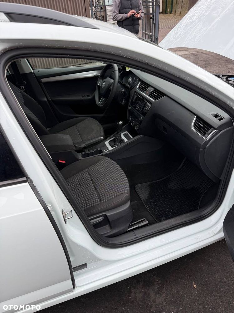 Skoda Octavia 1.6 TDI (Green tec) Active - 10