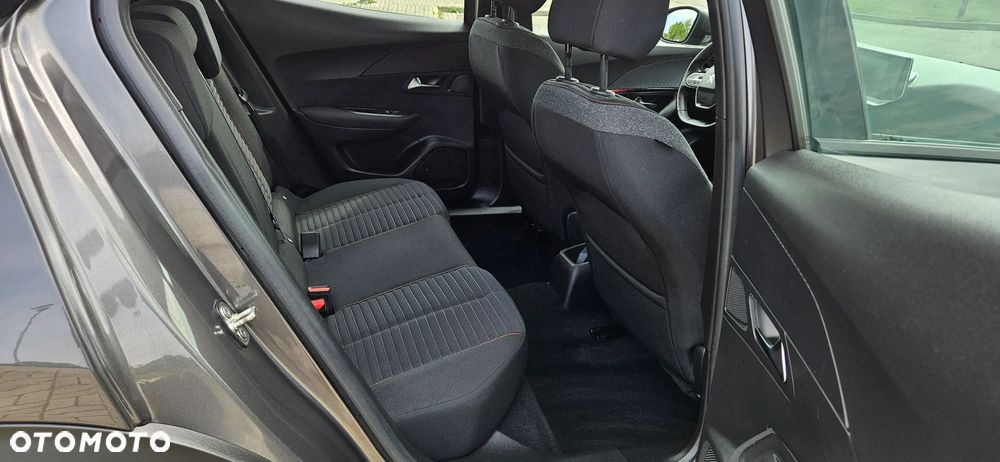 Peugeot 2008 PureTech 130 Allure - 7