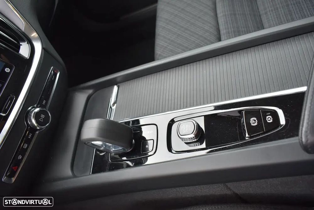 Volvo V60 2.0 B4 Core - 17