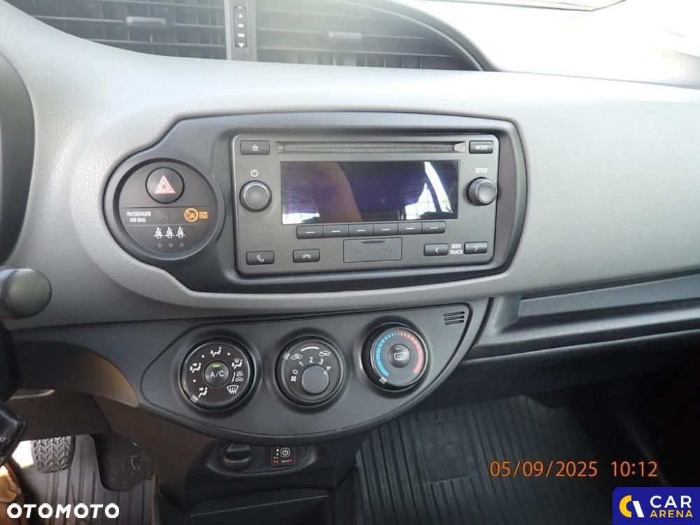 Toyota Yaris 1.5 Active - 10