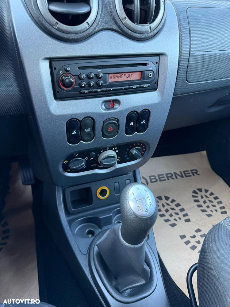 Dacia Duster dCi 110 FAP 4x2 Laureate - 14