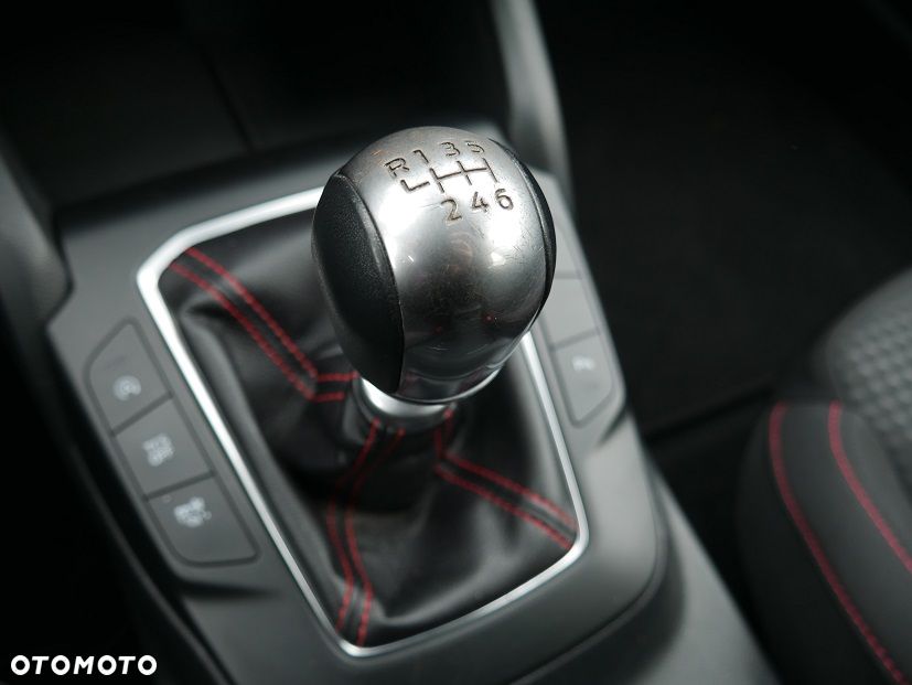 Ford Focus 1.5 EcoBlue STart-Stopp-System ST-LINE - 26