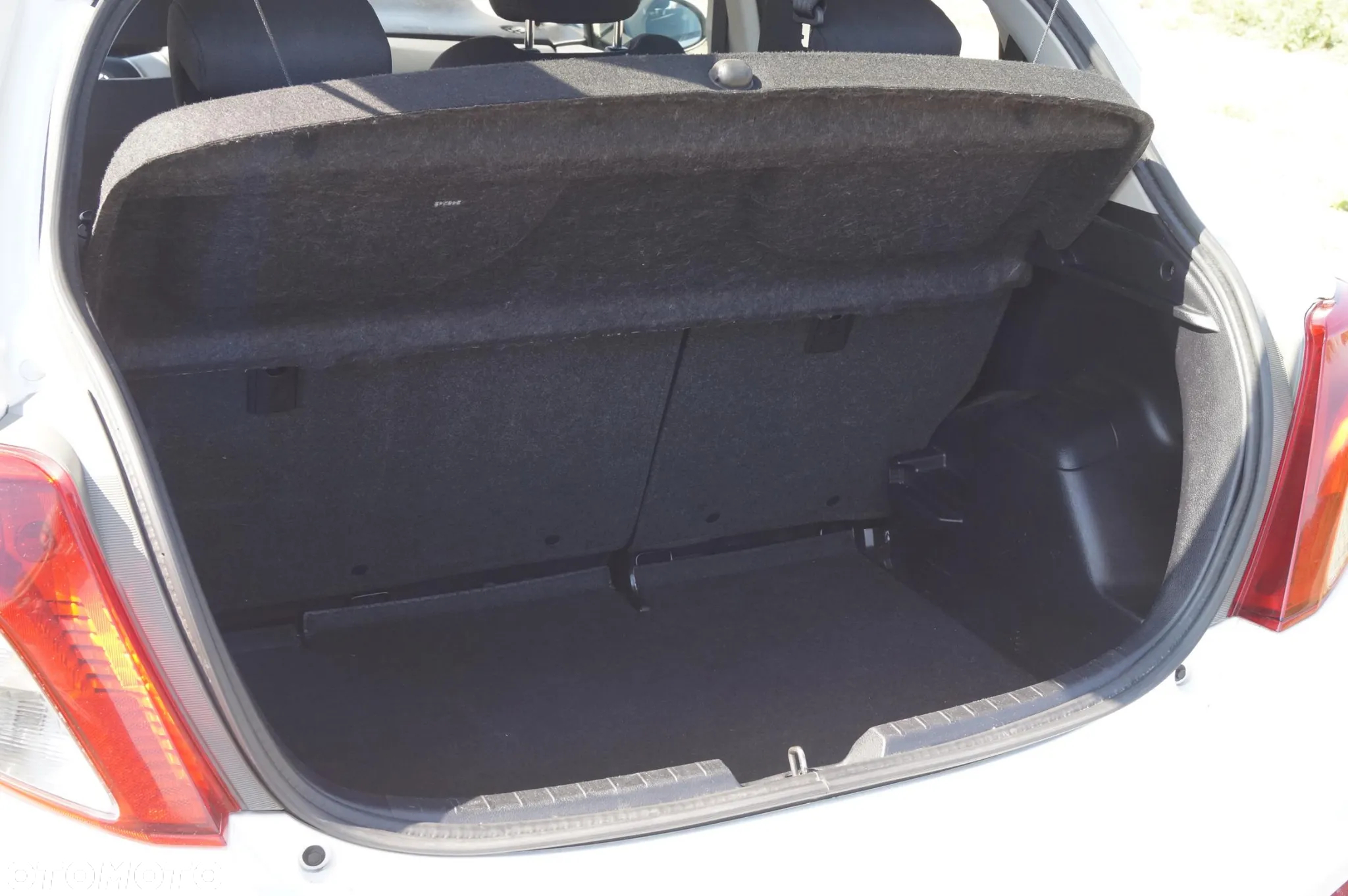 Toyota Yaris 1.0 Active - 14