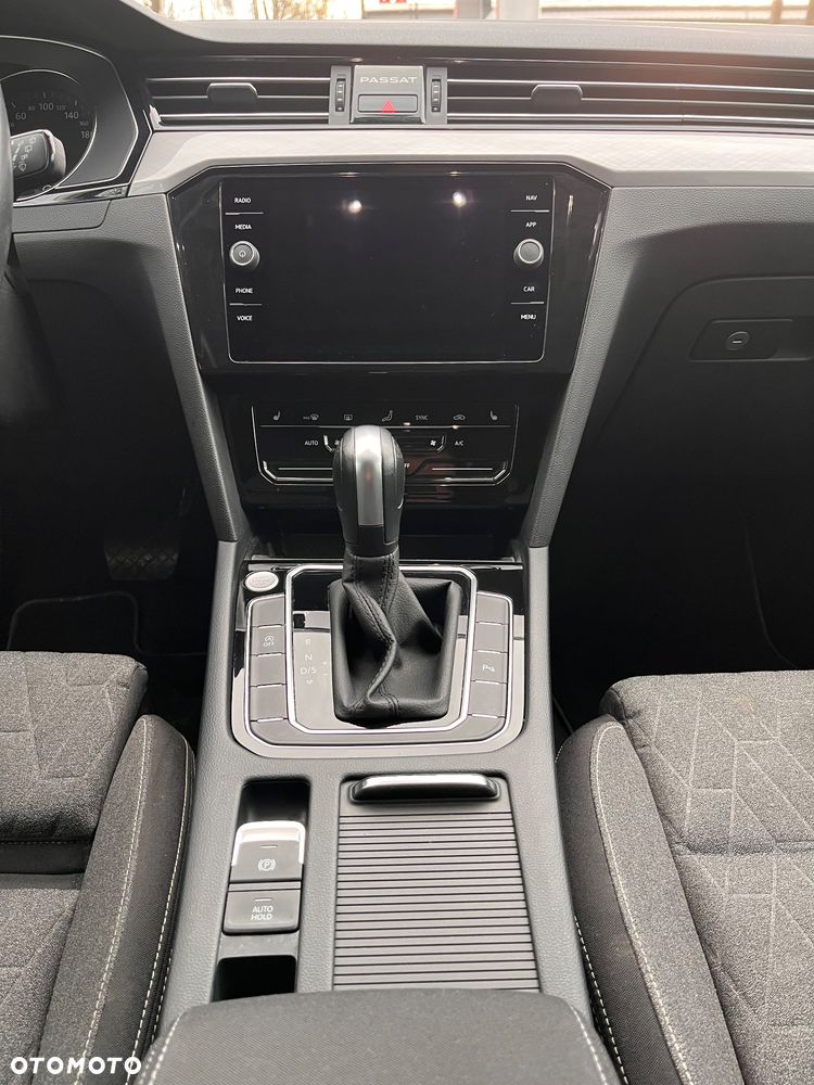 Volkswagen Passat 2.0 TDI EVO Business DSG - 11